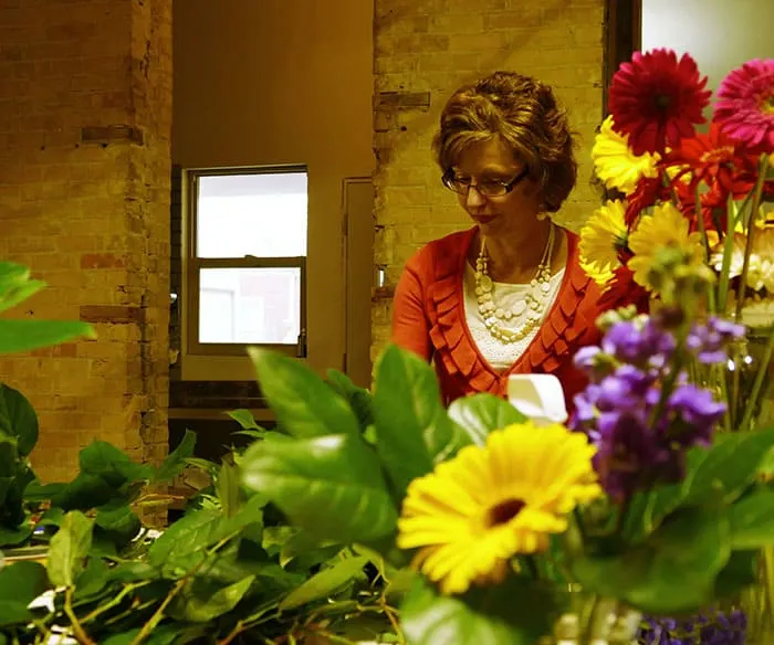 delano flower shop hours review feature mn best
