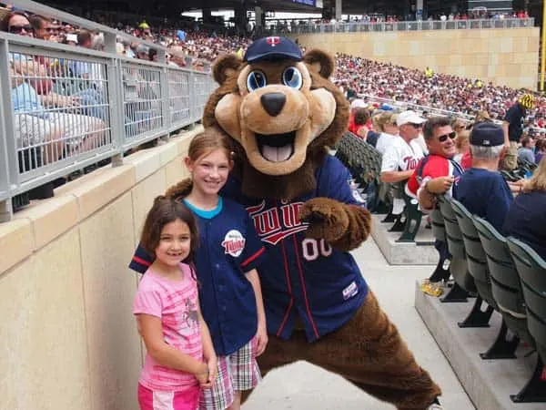 mn twins kids day