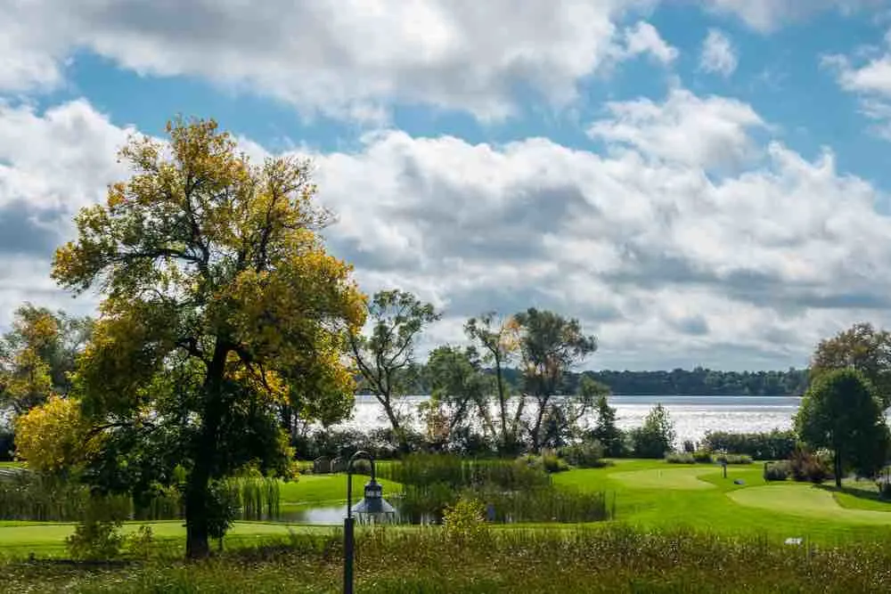 The natural beauty of Alexandria will charm even long-time residents.