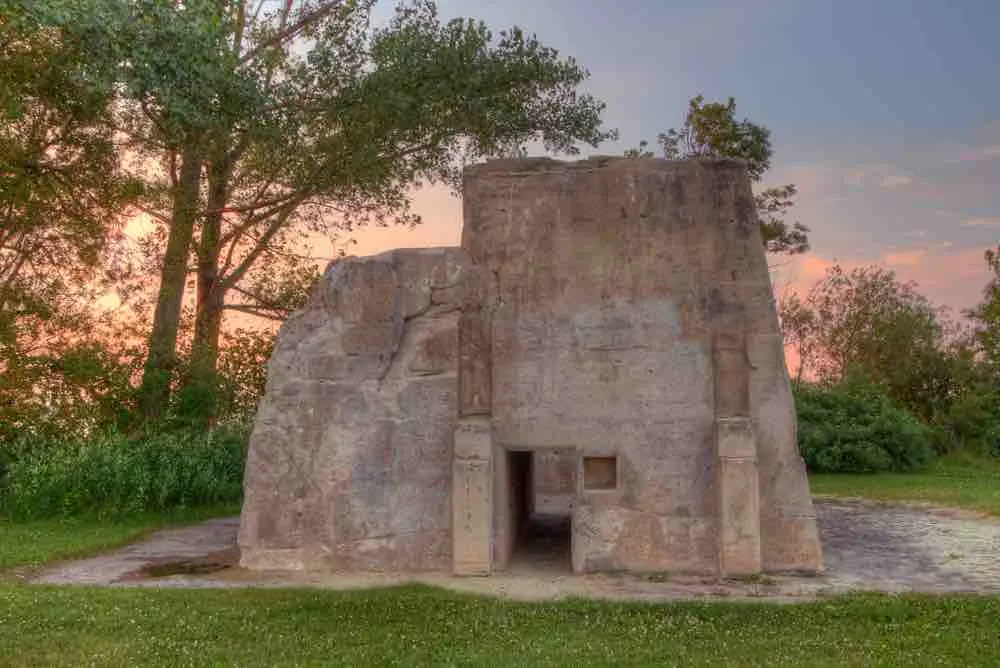 Monuments and memorials surround Lake Bemidji MN.