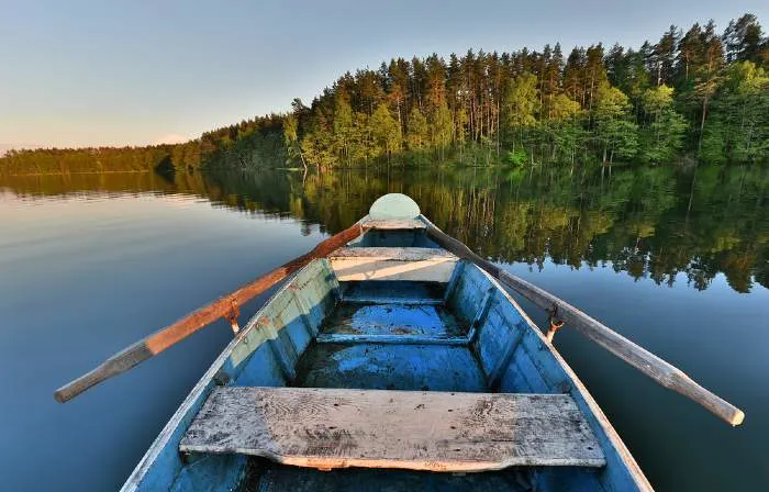 Boat on lake 