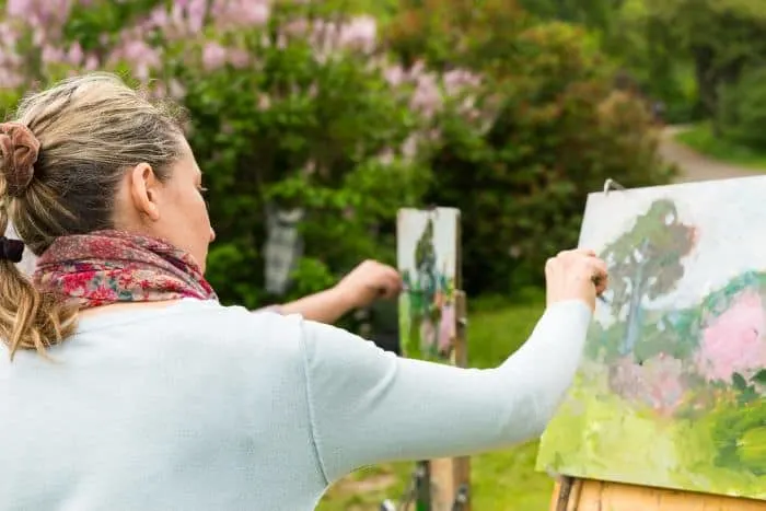 Take an outdoor art class at one of the best things to do in St. Michael