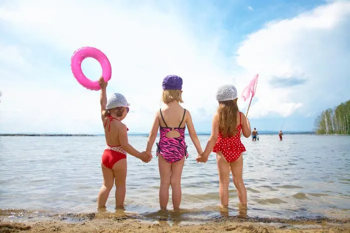 Fun kids on the beach
