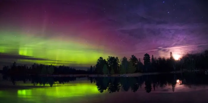 Seeing the Northern Lights is one of the most beautiful views in Minnesota