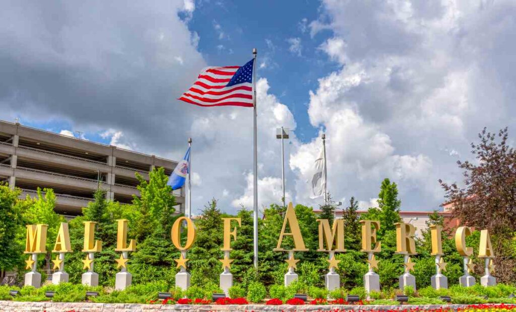 Mall of America Entrance Sign
