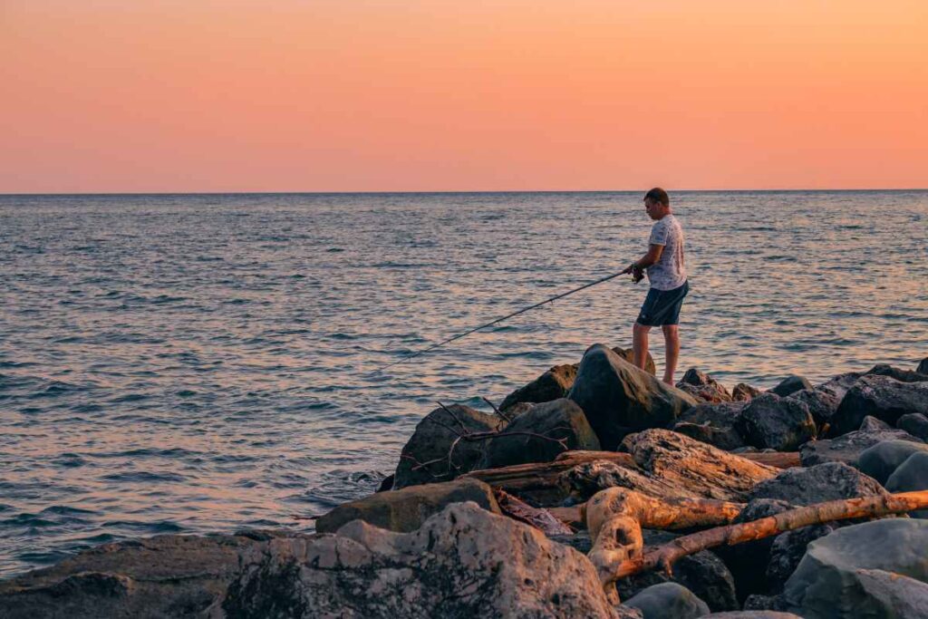 Lake Vermilion Fishing on the Rocks