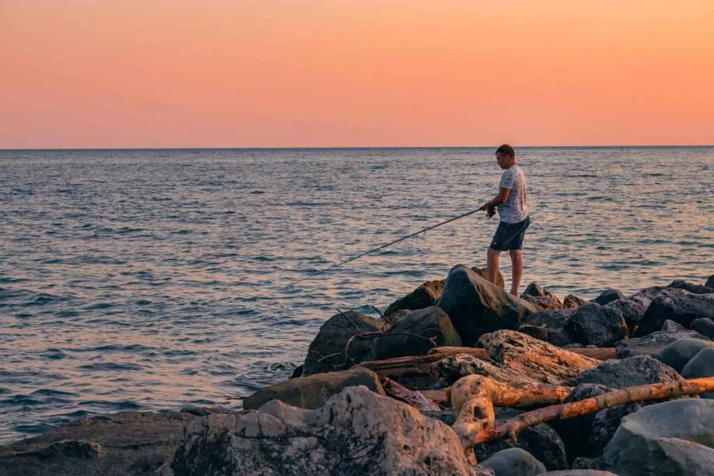 Lake Vermilion Fishing on the Rocks