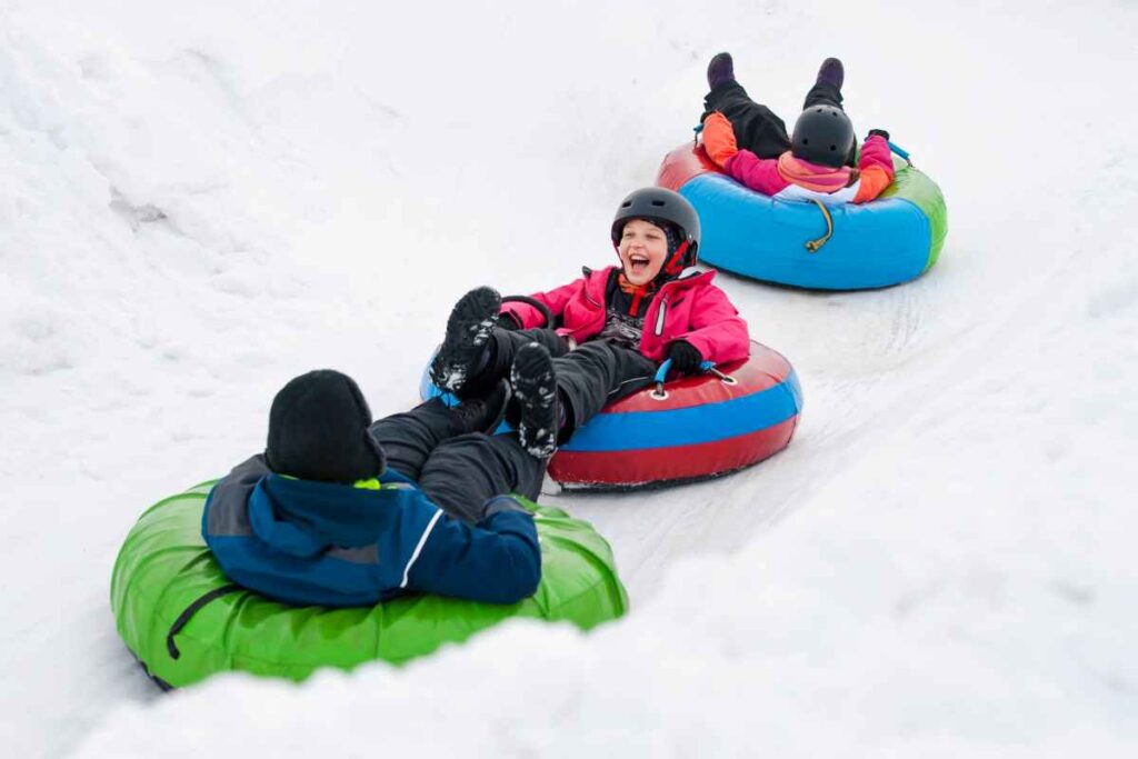 Snowtubing Kids
