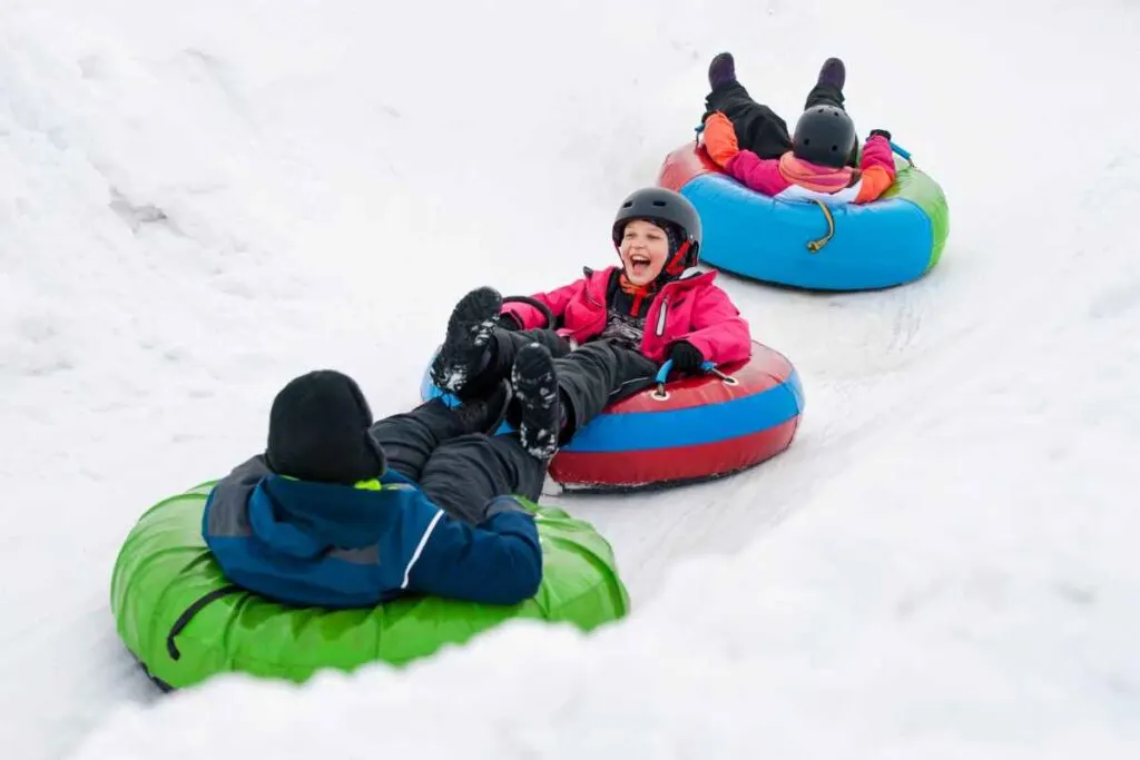 Snowtubing Kids