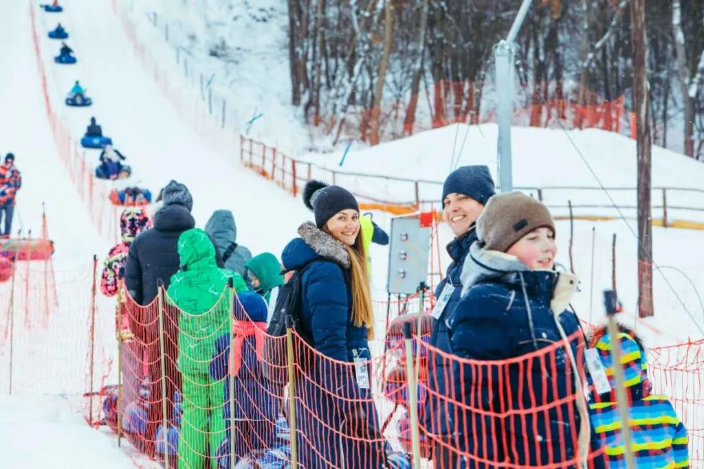 Snowtubing Line