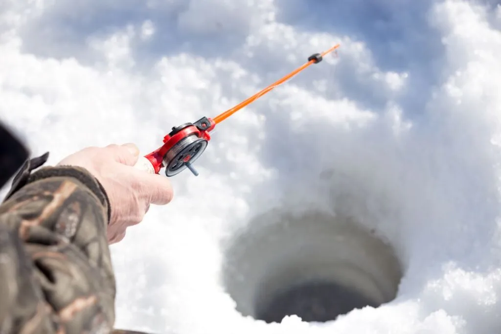 Using an Ice Fishing Rod