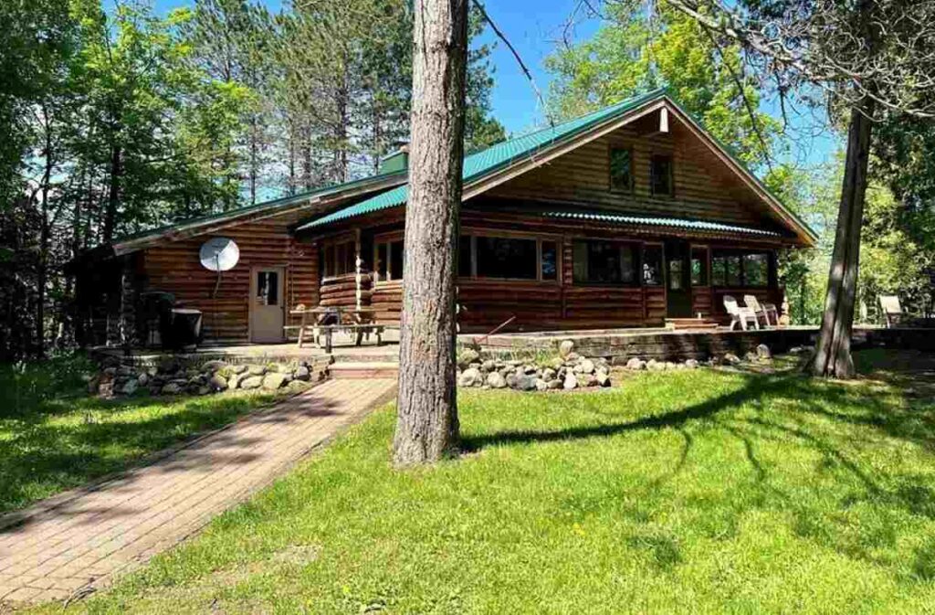 Fishing Cabin