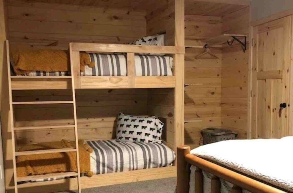 Pelican Lake Breezy Point Cabin
