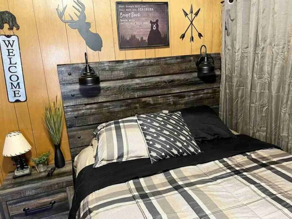 Rustic Breezy Point Cabin