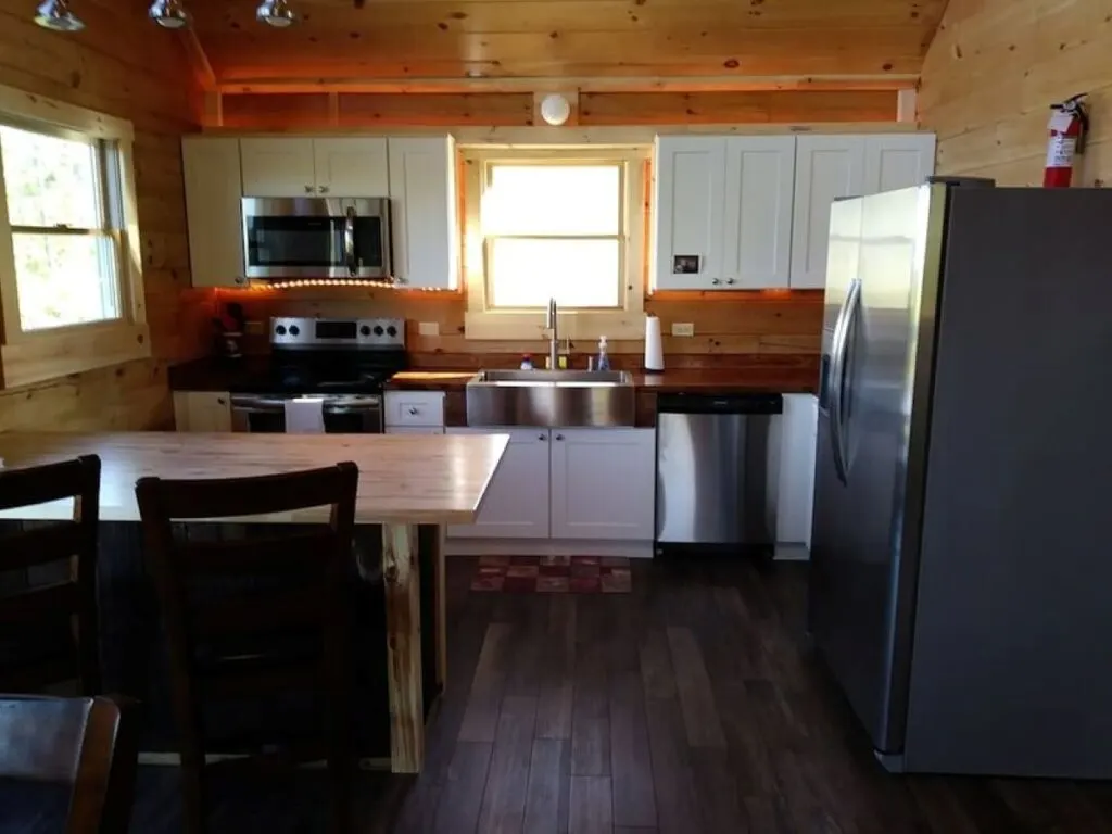 Rustic Lake Superior Cabins