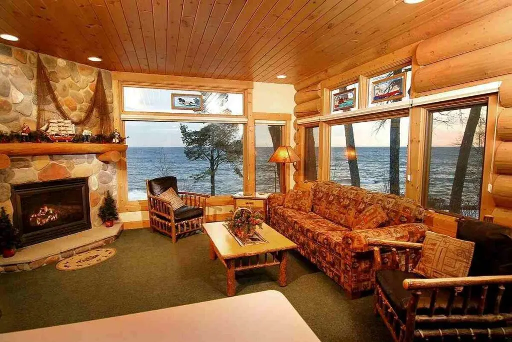 Grand Superior Lodge