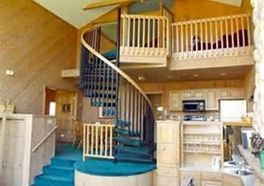 Gull Lake Cabin