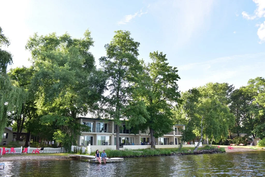 Delton Oaks Resort