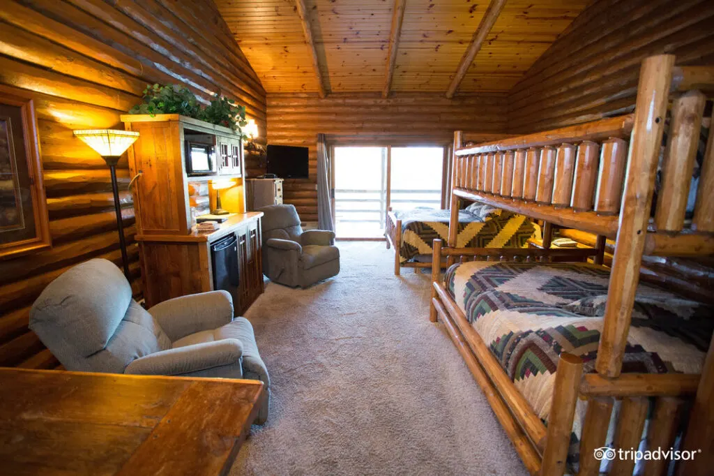 Cedar Lodge & Settlement