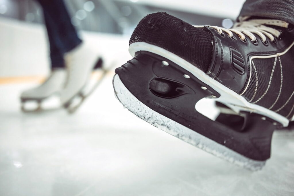hockey skates vs figure skates