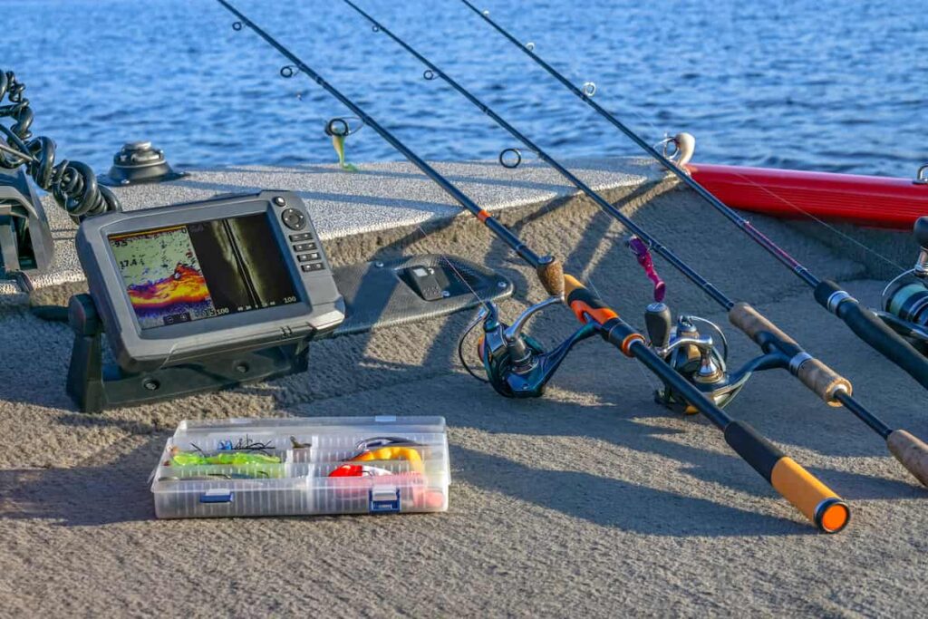 how to read a fish finder