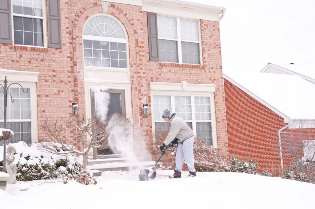 electric snow shovel